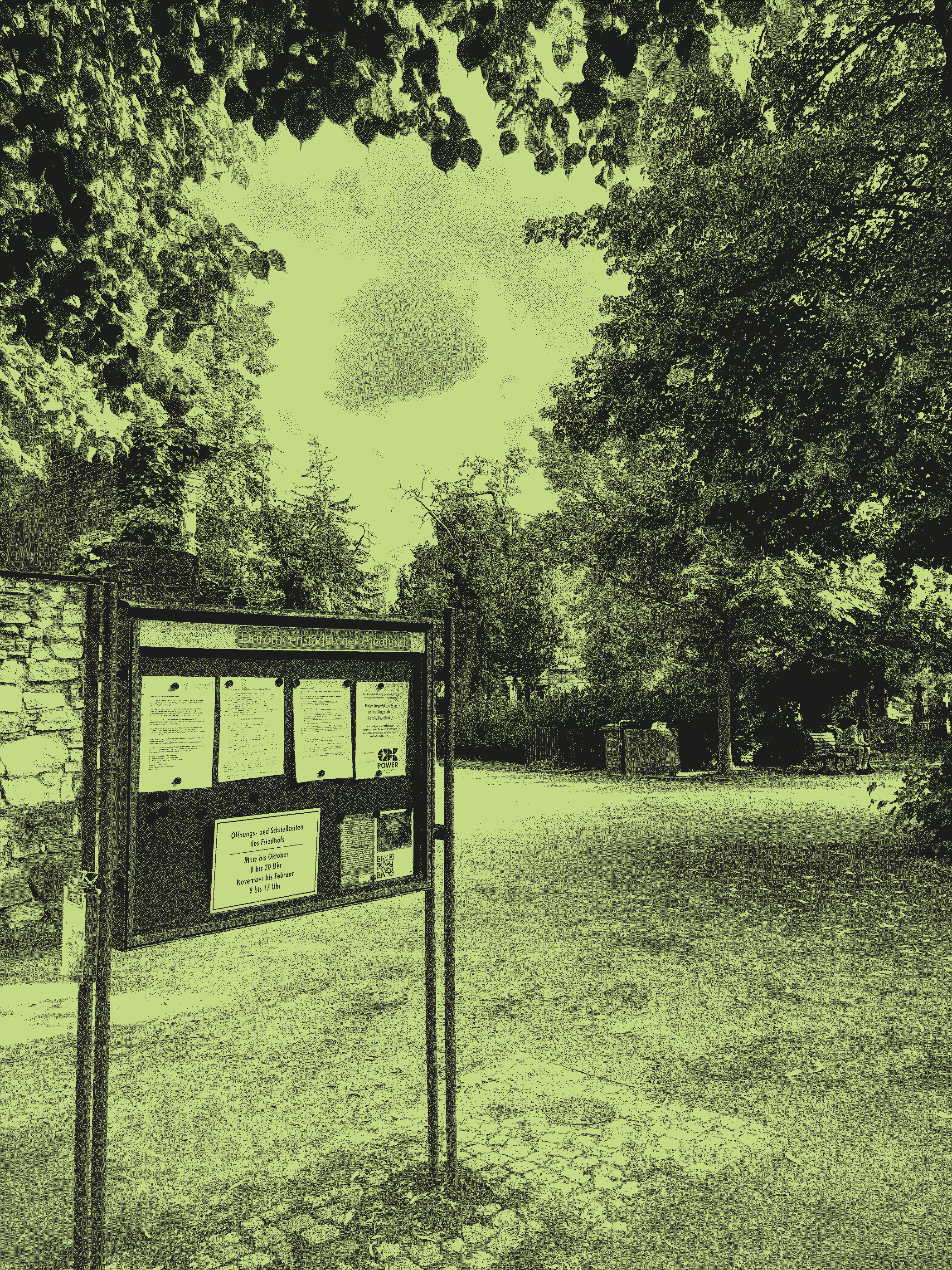 ceci est la quatrième photo de cimetière